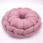 Cojín rosa malva lana Super Chuncky